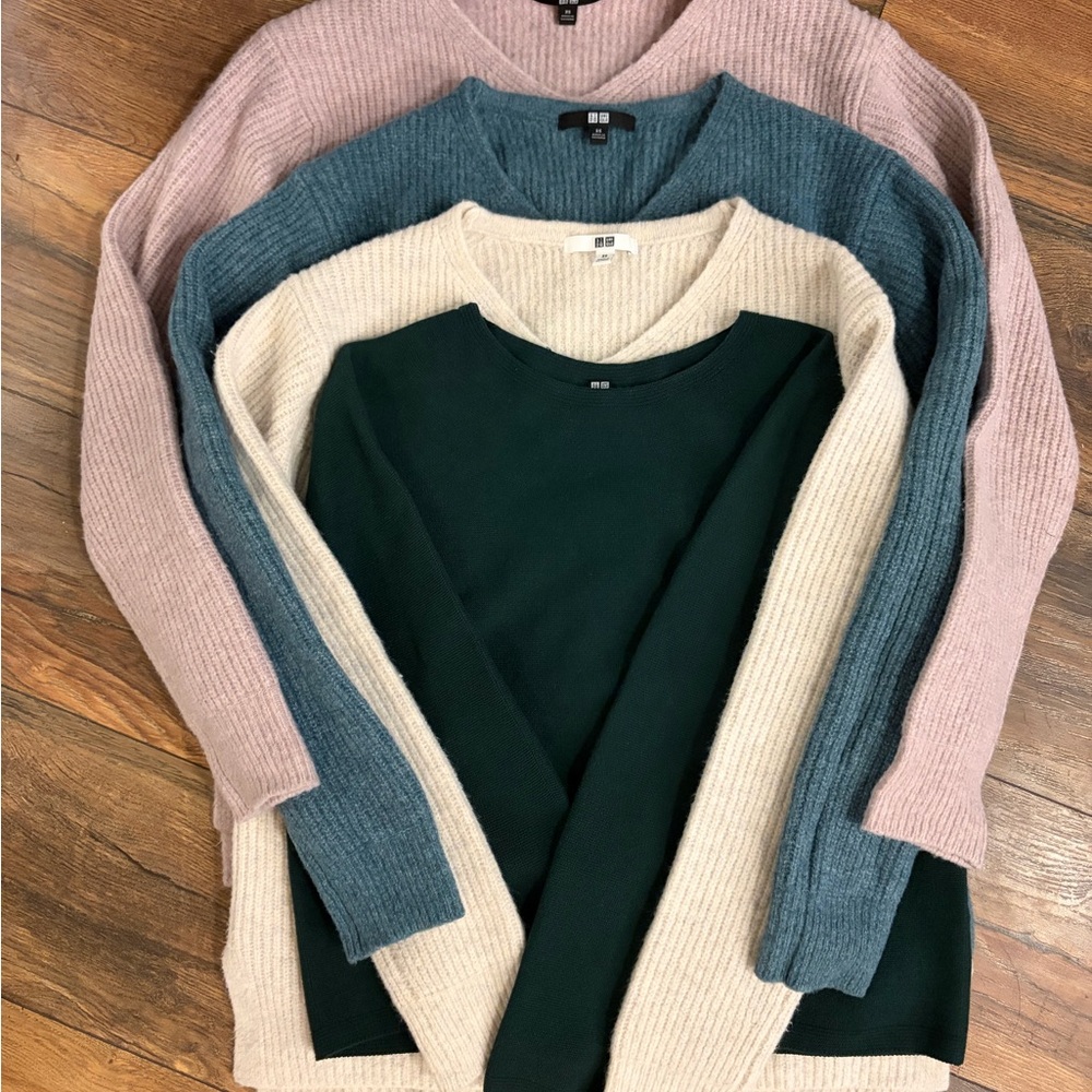 4x Uniqlo Souffle Yarn Sweaters & 3D Sweater